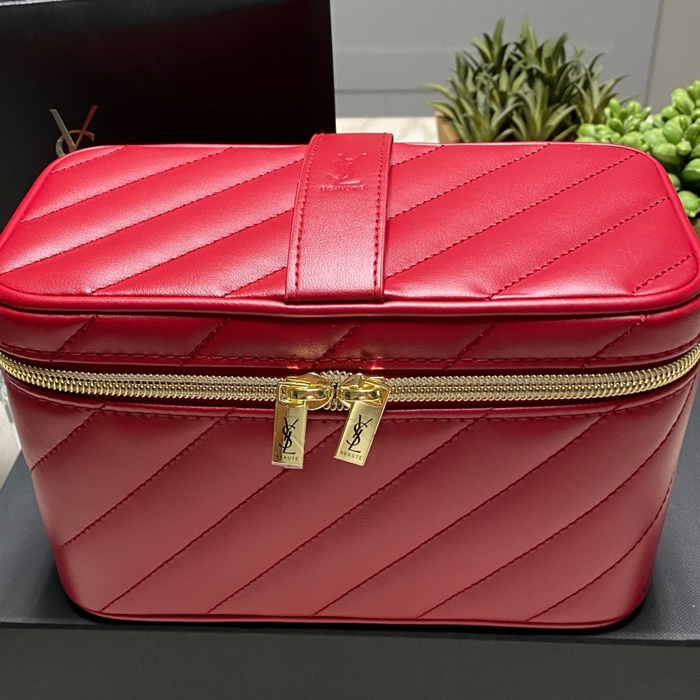YSL Red Quilted Vanity Case - Picture 8 of 10